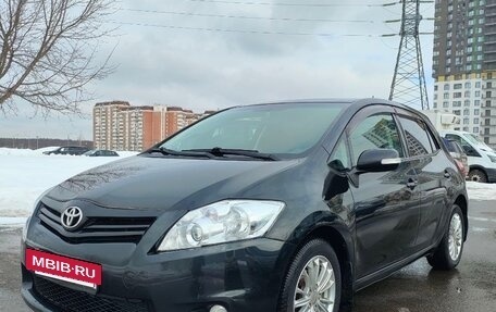 Toyota Auris II, 2010 год, 980 000 рублей, 2 фотография