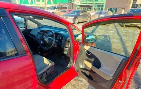 Honda Fit Shuttle I рестайлинг, 2012 год, 880 000 рублей, 17 фотография