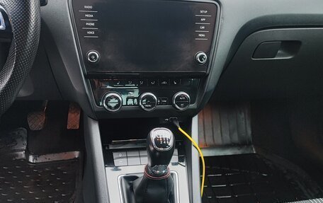 Skoda Octavia, 2018 год, 2 100 000 рублей, 15 фотография