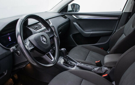 Skoda Octavia, 2018 год, 1 890 000 рублей, 10 фотография