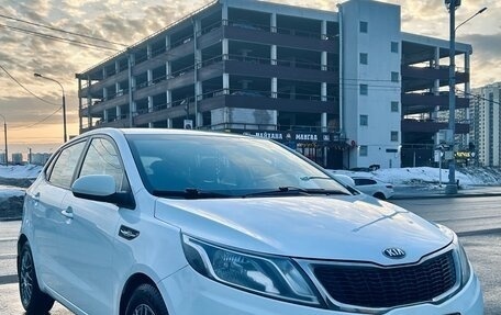 KIA Rio III рестайлинг, 2015 год, 1 000 000 рублей, 1 фотография