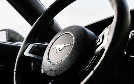 Ford Mustang VI рестайлинг, 2021 год, 3 840 000 рублей, 7 фотография