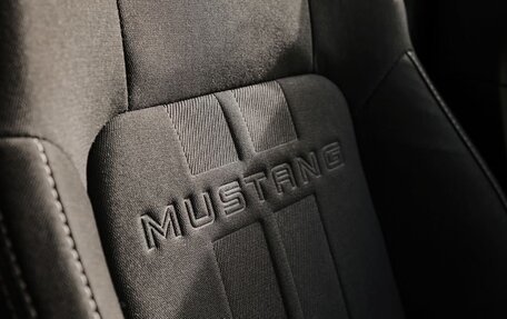 Ford Mustang VI рестайлинг, 2021 год, 3 840 000 рублей, 6 фотография