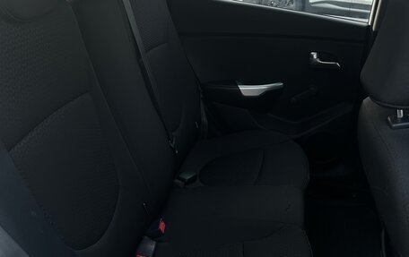 KIA Rio III рестайлинг, 2015 год, 1 000 000 рублей, 8 фотография