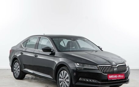 Skoda Superb III рестайлинг, 2021 год, 2 227 077 рублей, 1 фотография