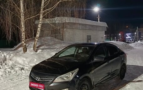 Hyundai Solaris II рестайлинг, 2016 год, 370 000 рублей, 1 фотография