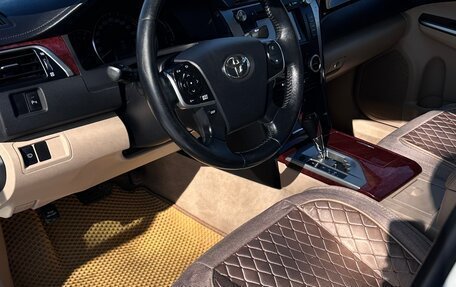 Toyota Camry, 2012 год, 1 820 000 рублей, 12 фотография