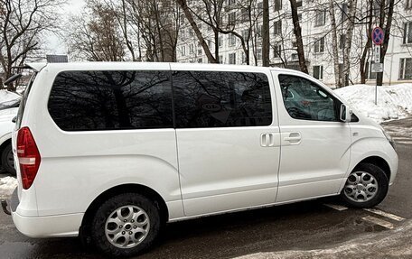 Hyundai Grand Starex Grand Starex I рестайлинг 2, 2012 год, 1 590 000 рублей, 6 фотография