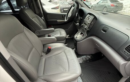 Hyundai Grand Starex Grand Starex I рестайлинг 2, 2012 год, 1 590 000 рублей, 14 фотография