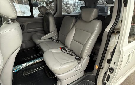 Hyundai Grand Starex Grand Starex I рестайлинг 2, 2012 год, 1 590 000 рублей, 12 фотография