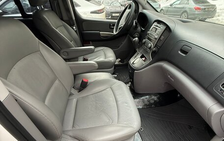 Hyundai Grand Starex Grand Starex I рестайлинг 2, 2012 год, 1 590 000 рублей, 17 фотография