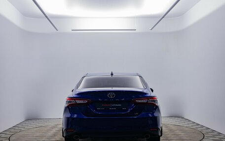 Toyota Camry, 2021 год, 3 440 000 рублей, 6 фотография