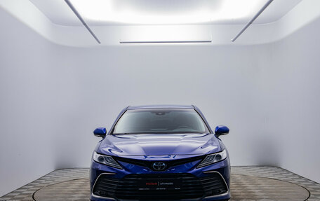 Toyota Camry, 2021 год, 3 440 000 рублей, 2 фотография