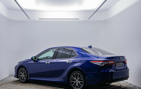 Toyota Camry, 2021 год, 3 440 000 рублей, 7 фотография