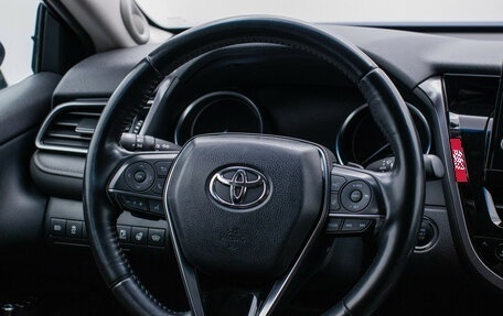 Toyota Camry, 2021 год, 3 440 000 рублей, 15 фотография