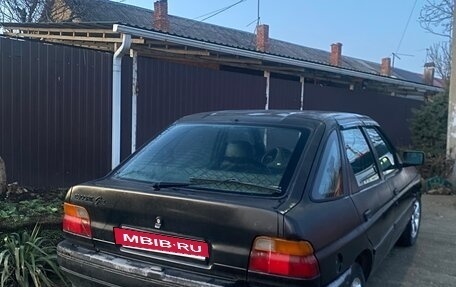 Ford Escort V, 1991 год, 100 000 рублей, 3 фотография