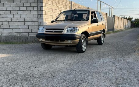 Chevrolet Niva I рестайлинг, 2005 год, 450 000 рублей, 3 фотография