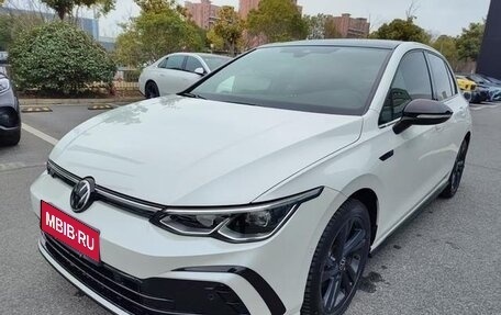 Volkswagen Golf VII, 2021 год, 2 000 000 рублей, 1 фотография