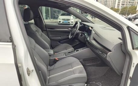 Volkswagen Golf VII, 2021 год, 2 000 000 рублей, 8 фотография