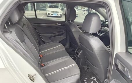 Volkswagen Golf VII, 2021 год, 2 000 000 рублей, 12 фотография