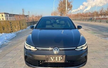 Volkswagen Golf VII, 2021 год, 2 000 000 рублей, 2 фотография