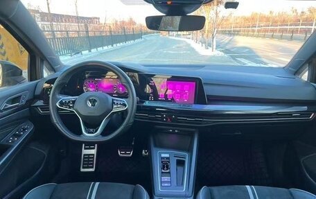 Volkswagen Golf VII, 2021 год, 2 000 000 рублей, 8 фотография