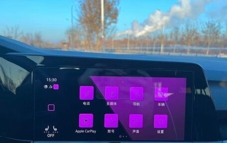 Volkswagen Golf VII, 2021 год, 2 000 000 рублей, 16 фотография