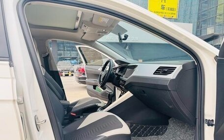 Volkswagen Polo, 2021 год, 1 300 000 рублей, 12 фотография