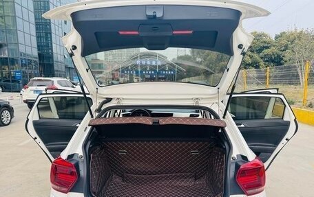 Volkswagen Polo, 2021 год, 1 300 000 рублей, 9 фотография