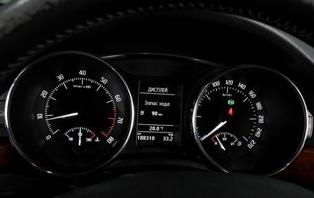 Skoda Superb III рестайлинг, 2012 год, 1 019 000 рублей, 16 фотография