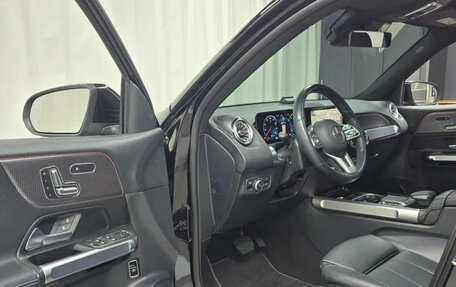 Mercedes-Benz GLB, 2023 год, 3 240 000 рублей, 8 фотография