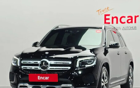 Mercedes-Benz GLB, 2023 год, 3 240 000 рублей, 3 фотография