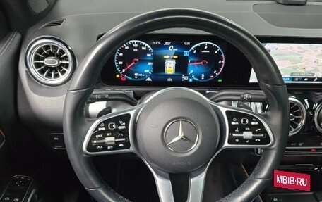 Mercedes-Benz GLB, 2023 год, 3 240 000 рублей, 11 фотография