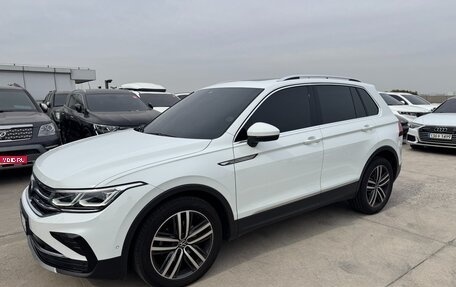 Volkswagen Tiguan II, 2023 год, 3 150 777 рублей, 1 фотография