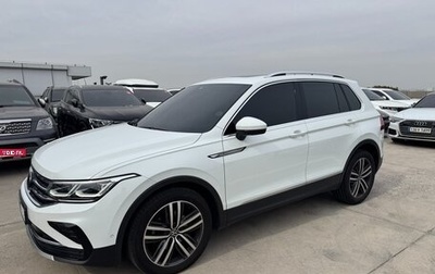 Volkswagen Tiguan II, 2023 год, 3 150 777 рублей, 1 фотография