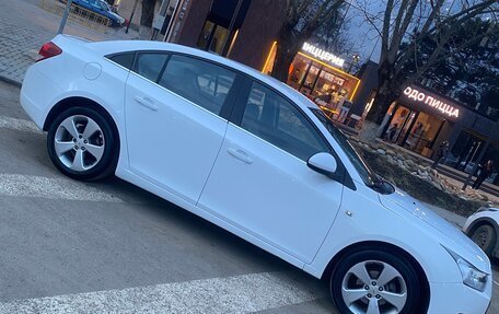 Chevrolet Cruze II, 2010 год, 745 000 рублей, 9 фотография