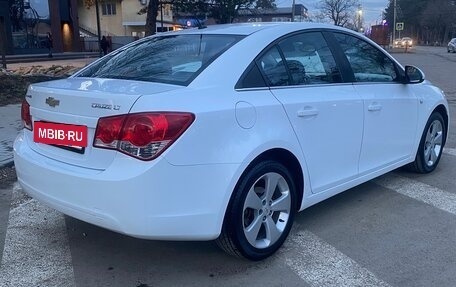 Chevrolet Cruze II, 2010 год, 745 000 рублей, 14 фотография