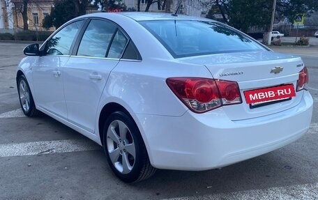 Chevrolet Cruze II, 2010 год, 745 000 рублей, 15 фотография