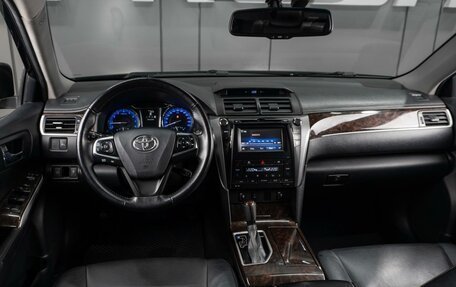 Toyota Camry, 2016 год, 1 749 000 рублей, 6 фотография