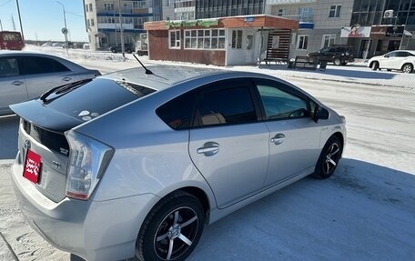 Toyota Prius, 2011 год, 1 150 000 рублей, 1 фотография