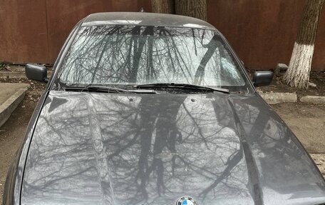 BMW 3 серия, 1991 год, 500 000 рублей, 1 фотография