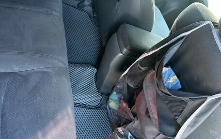 Toyota Prius, 2011 год, 1 150 000 рублей, 5 фотография