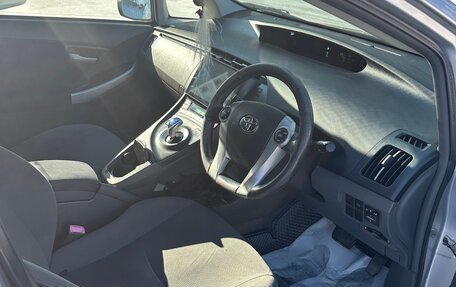 Toyota Prius, 2011 год, 1 150 000 рублей, 4 фотография