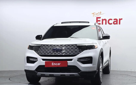 Ford Explorer VI, 2023 год, 6 200 000 рублей, 2 фотография