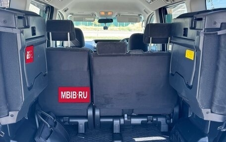 Toyota Voxy II, 2010 год, 1 350 000 рублей, 8 фотография