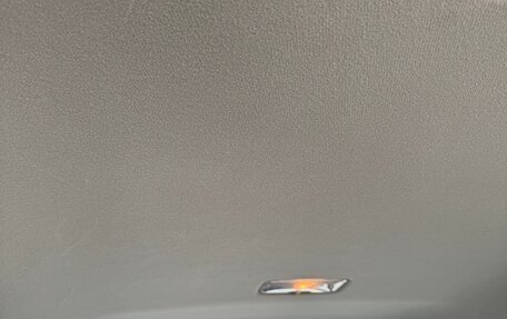 Toyota Voxy II, 2010 год, 1 350 000 рублей, 10 фотография