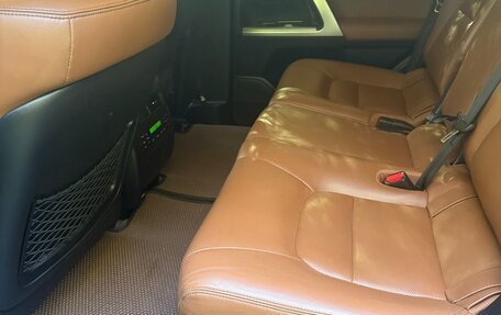 Toyota Land Cruiser 200, 2015 год, 3 750 000 рублей, 11 фотография