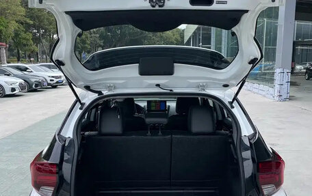 Toyota Yaris XP150 рестайлинг, 2023 год, 1 100 777 рублей, 19 фотография