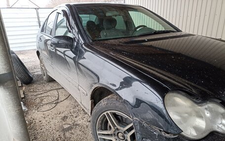 Mercedes-Benz C-Класс, 2005 год, 300 000 рублей, 7 фотография