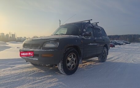 Toyota RAV4, 1996 год, 490 000 рублей, 1 фотография